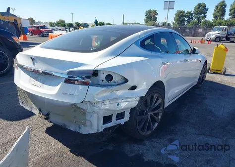 2020 Tesla Model S Long Range Dual Motor All-Wheel Drive/Long Range Plus Dual Motor All-Wheel Drive z USA, uszkodzony, nr VIN 5YJSA1E23LF370211